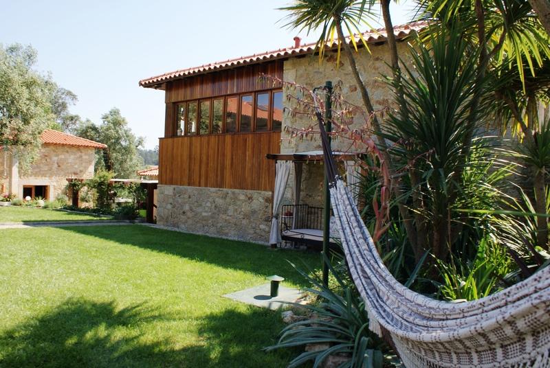 Casas Casal Do Carvalhal - Agroturismo Amares Exterior photo