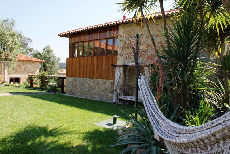 Casas Casal Do Carvalhal - Agroturismo Amares Exterior photo